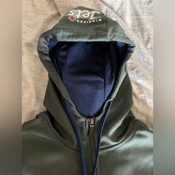 Winnipeg JETS Zip Hoodie - NWOT. Medium. - Picture 4 of 7